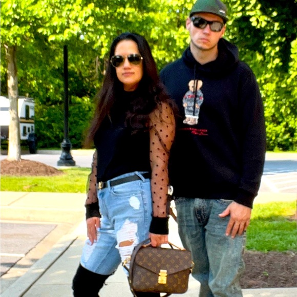 Meet your Posher, Beau - Picture 1 of 13